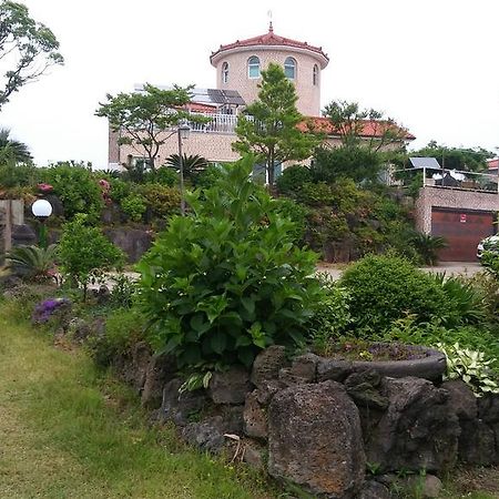 Jeju Myung House Villa ซอกวีโพ ภายนอก รูปภาพ