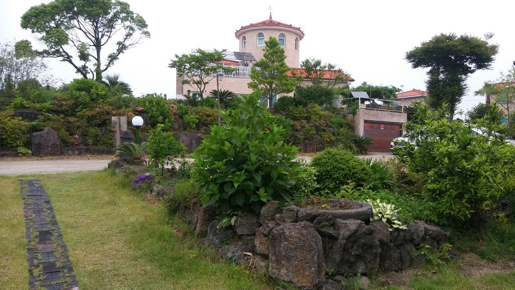 Jeju Myung House Villa ซอกวีโพ ภายนอก รูปภาพ